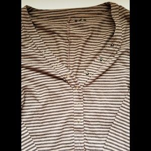 Three Dots ⭕⭕⭕ snap front striped henley